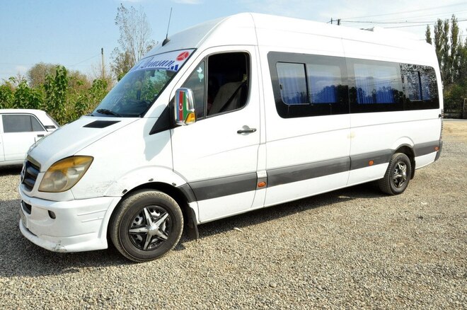 Mercedes Sprinter 313 2011, 664,537 km - 2.9 л - Sumqayıt