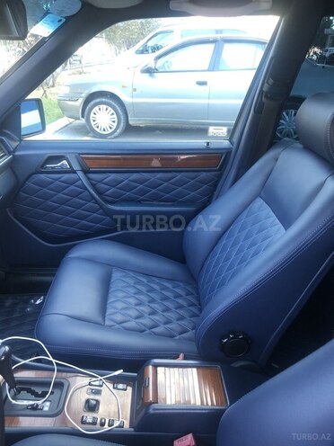 Mercedes E 220 1993, 370,000 km - 2.2 l - Bakı