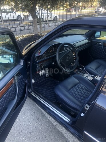 Mercedes E 220 1993, 370,000 km - 2.2 l - Bakı