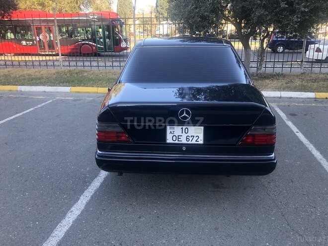 Mercedes E 220 1993, 370,000 km - 2.2 l - Bakı