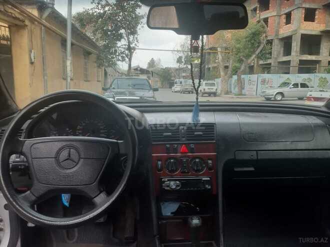 Mercedes C 180 1998, 200,000 km - 1.8 l - Gəncə