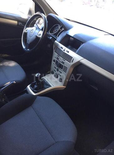 Opel Astra 2009, 147,000 km - 1.7 л - Bakı