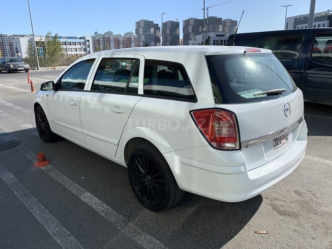 Opel Astra 2009, 147,000 km - 1.7 л - Bakı
