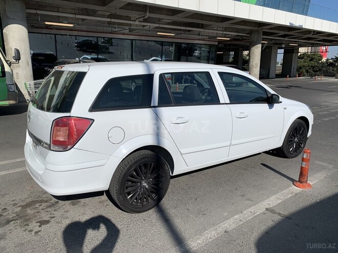 Opel Astra 2009, 147,000 km - 1.7 л - Bakı