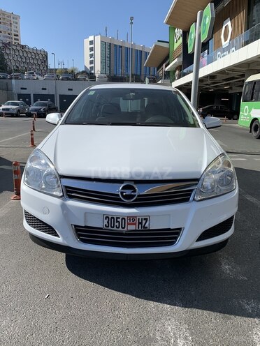 Opel Astra 2009, 147,000 km - 1.7 л - Bakı