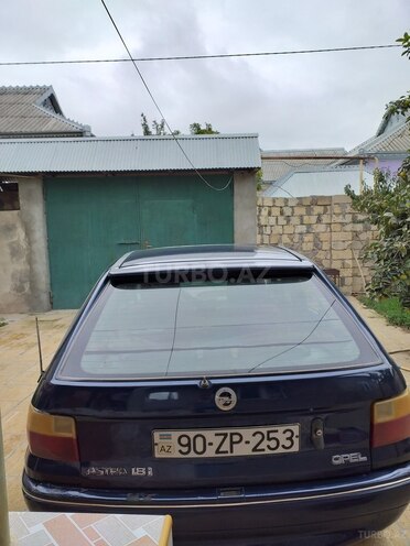 Opel Astra 1994, 355,000 km - 1.8 l - Şirvan