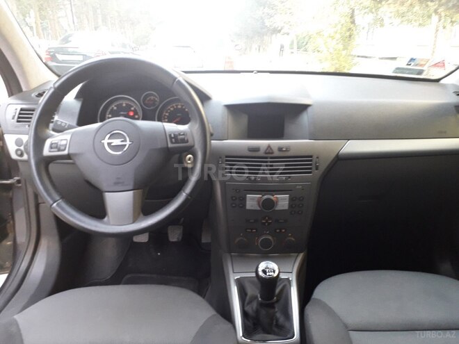 Opel Astra 2006, 223,475 km - 1.3 l - Bakı