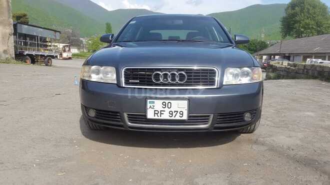 Audi A4 2003, 330,000 km - 1.8 l - Şəki