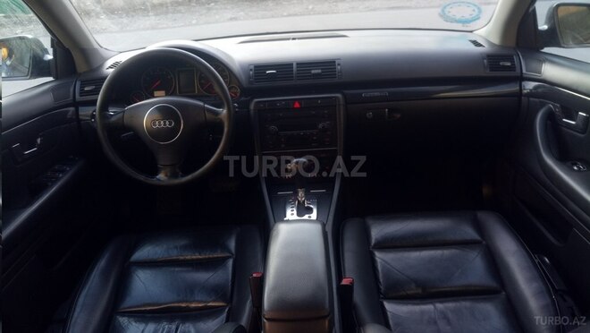Audi A4 2003, 330,000 km - 1.8 l - Şəki