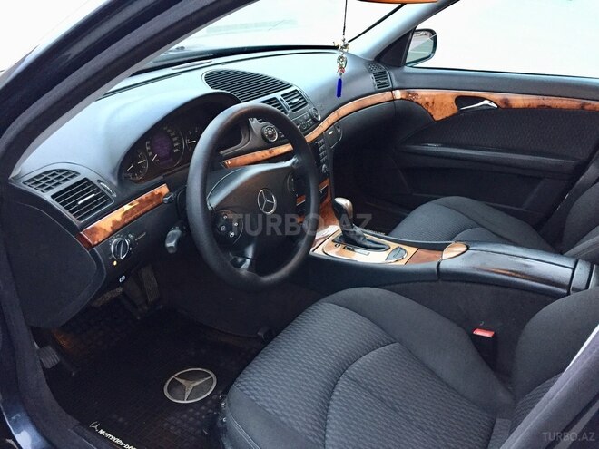 Mercedes E 220 2002, 365,000 km - 2.2 l - Sumqayıt