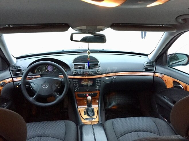 Mercedes E 220 2002, 365,000 km - 2.2 l - Sumqayıt