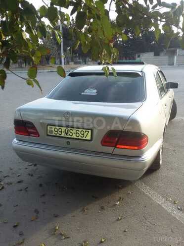 Mercedes E 230 1996, 365,000 km - 2.3 l - Bakı