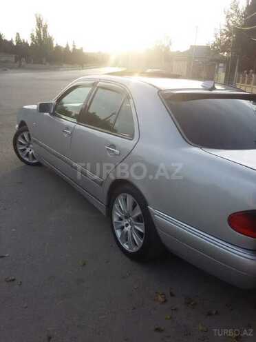 Mercedes E 230 1996, 365,000 km - 2.3 l - Bakı