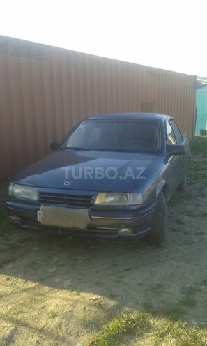 Opel Vectra 1989, 380,000 km - 2.0 l - Qusar