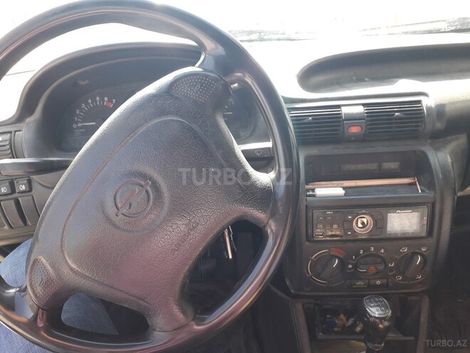 Opel Astra 1995, 425,000 km - 1.6 l - Bakı