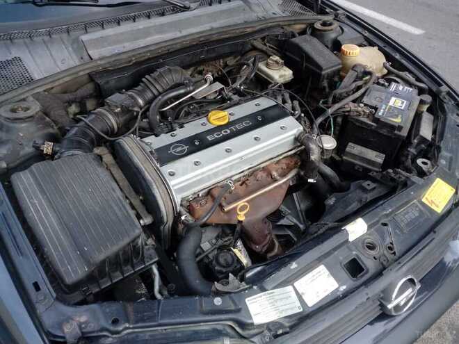 Opel Vectra 1997, 305,000 km - 1.8 l - Sumqayıt