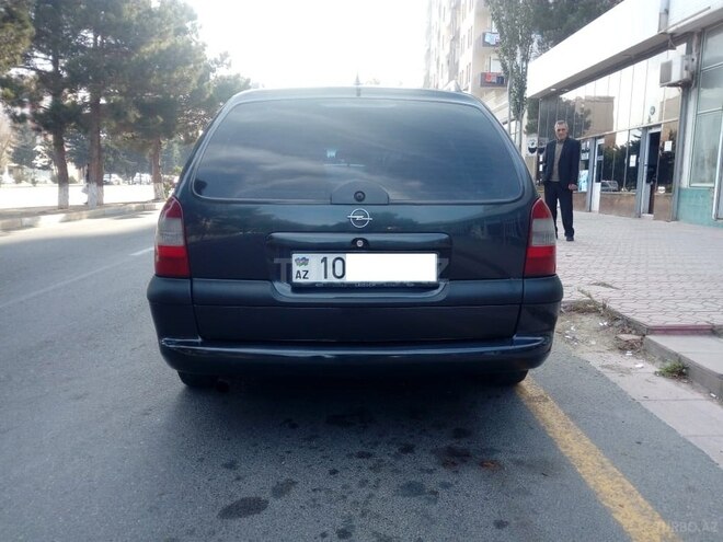 Opel Vectra 1997, 305,000 km - 1.8 l - Sumqayıt