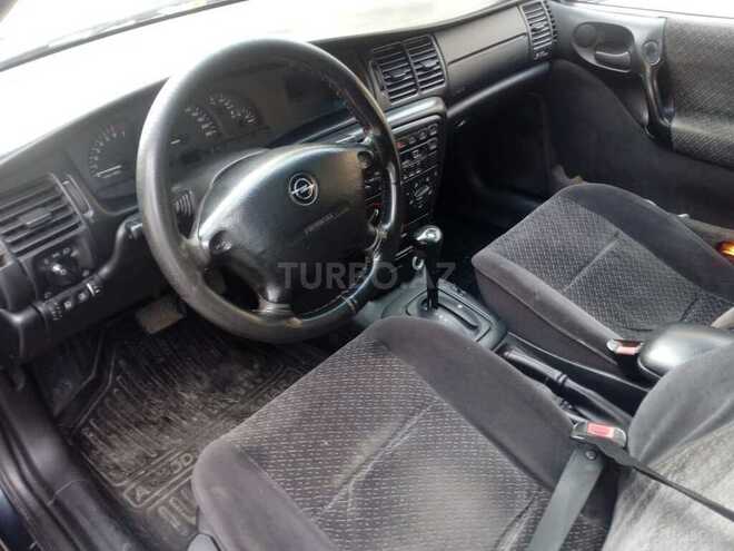 Opel Vectra 1997, 305,000 km - 1.8 l - Sumqayıt