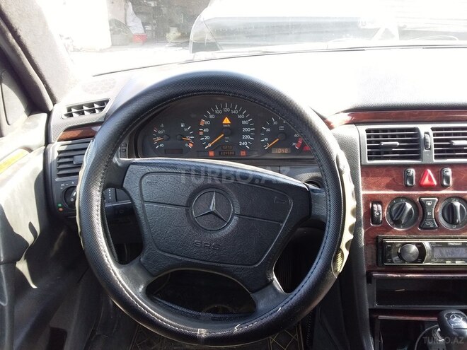 Mercedes E 200 1996, 633,333 km - 2.0 l - Sumqayıt
