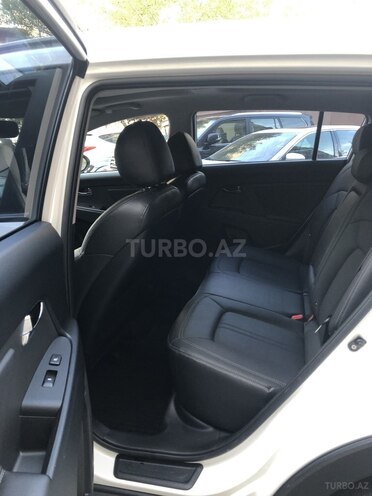Kia Sportage 2011, 122,000 km - 2.0 l - Bakı