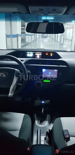 Toyota Prius C 2014, 48,000 km - 1.5 л - Bakı