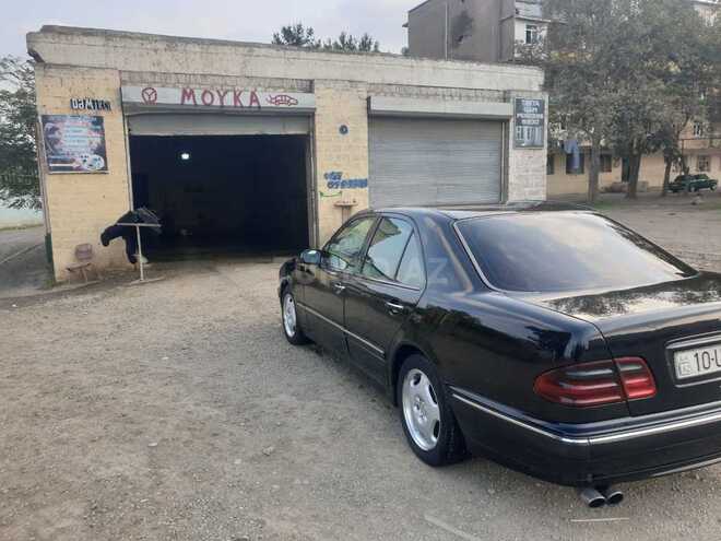 Mercedes E 220 1999, 346,000 km - 2.2 l - Gəncə