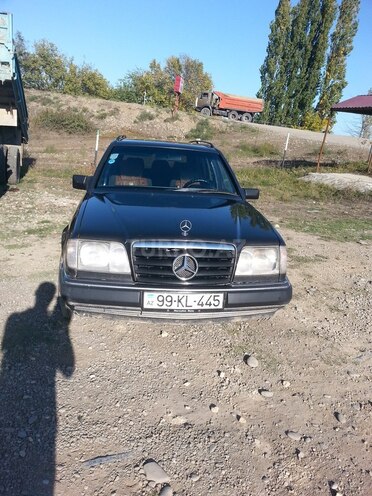 Mercedes E 300 1992, 362,000 km - 3.0 л - Qusar