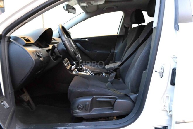 Volkswagen Passat 2010, 207,000 km - 1.8 l - Bakı