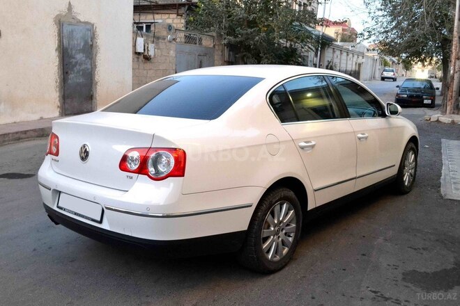 Volkswagen Passat 2010, 207,000 km - 1.8 l - Bakı