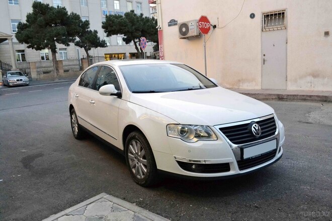 Volkswagen Passat 2010, 207,000 km - 1.8 l - Bakı