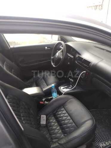 Volkswagen Passat 2002, 200,000 km - 1.8 l - Salyan
