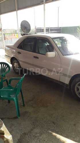 Mercedes C 180 1995, 220,000 km - 1.8 l - Sabirabad