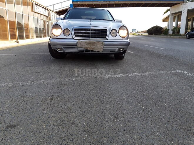 Mercedes E 200 1999, 365,000 km - 2.2 l - Bakı