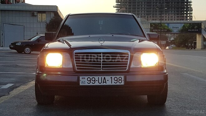 Mercedes E 220 1994, 400,000 km - 2.2 l - Bakı