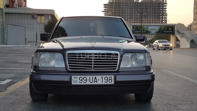 Mercedes E 220 1994, 400,000 km - 2.2 l - Bakı