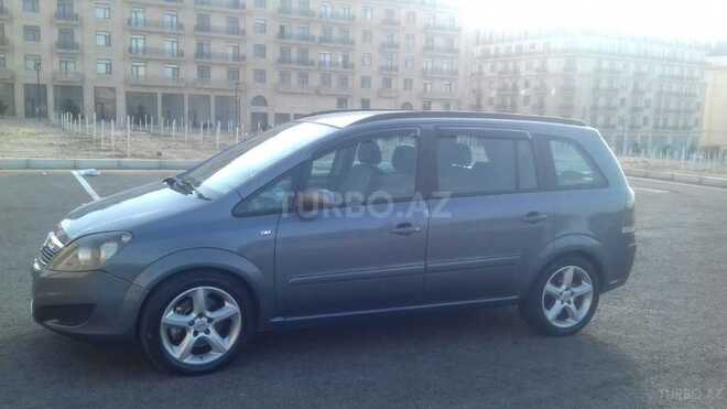 Opel Zafira 2005, 320,000 km - 1.9 л - Bakı