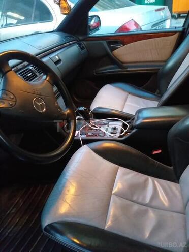 Mercedes E 270 2001, 380,000 km - 2.7 l - Bakı