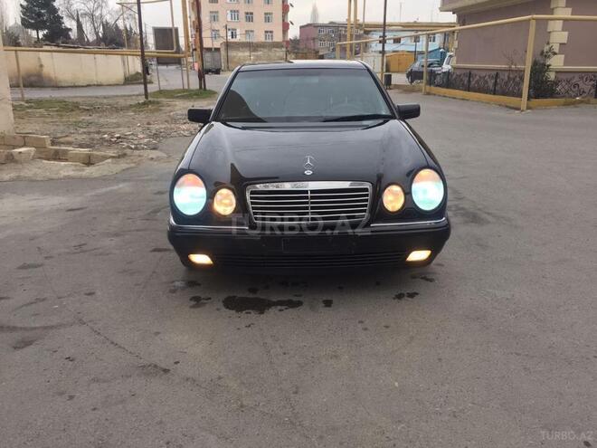 Mercedes E 240 1997, 320,000 km - 2.4 l - Bakı