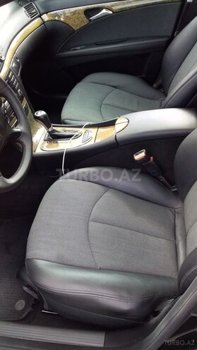 Mercedes E 230 2007, 279,800 km - 2.5 l - Bakı