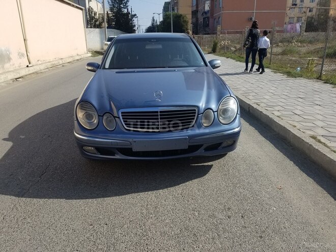 Mercedes E 220 2002, 260,000 km - 2.2 l - Sumqayıt