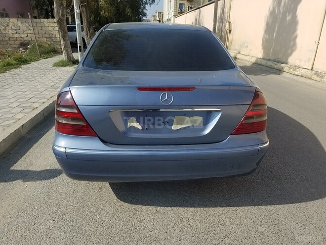 Mercedes E 220 2002, 260,000 km - 2.2 l - Sumqayıt