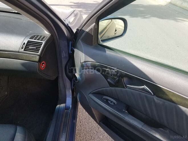 Mercedes E 220 2002, 260,000 km - 2.2 l - Sumqayıt