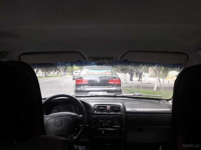 Opel Astra 1995, 450,000 km - 2.0 l - Sumqayıt