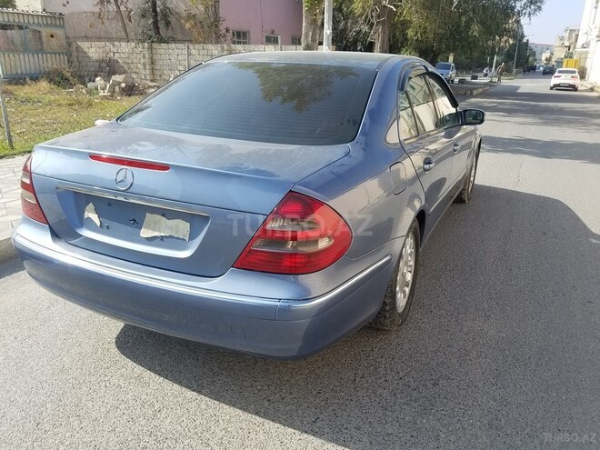 Mercedes E 220 2002, 260,000 km - 2.2 l - Sumqayıt