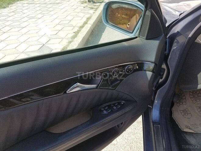 Mercedes E 220 2002, 260,000 km - 2.2 l - Sumqayıt