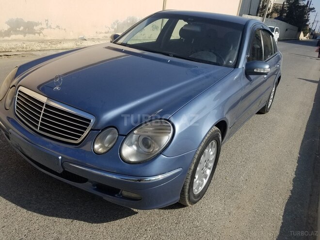 Mercedes E 220 2002, 260,000 km - 2.2 l - Sumqayıt