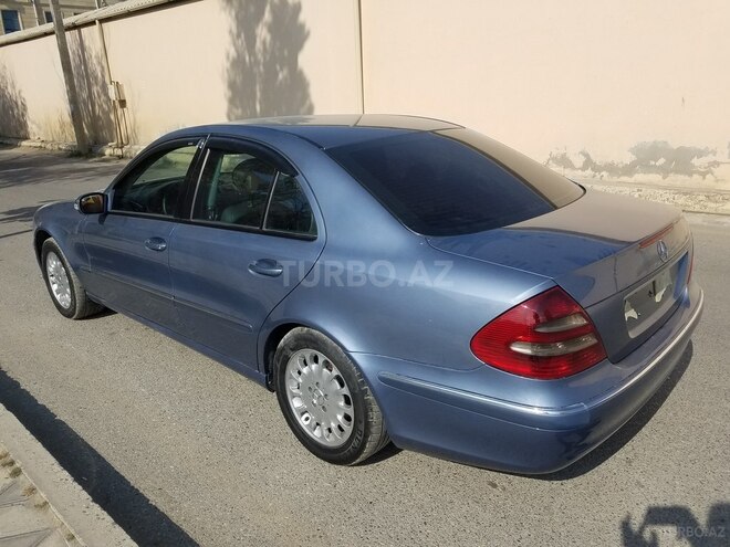 Mercedes E 220 2002, 260,000 km - 2.2 l - Sumqayıt