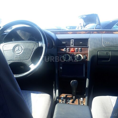 Mercedes C 230 1999, 240,888 km - 2.3 l - Bakı