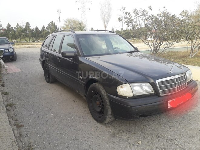 Mercedes C 220 1996, 285,000 km - 2.2 l - Sumqayıt