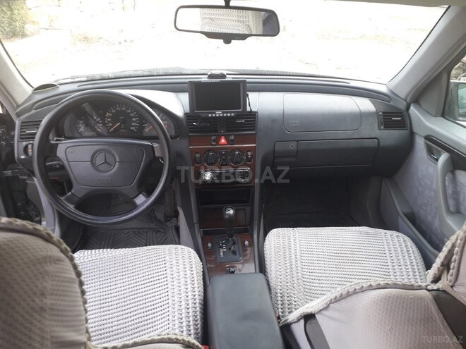 Mercedes C 220 1996, 285,000 km - 2.2 l - Sumqayıt